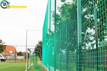 Siatki Kościan - Siatka ochronna - ogrodzenie boiska sportowego - 8x8, 5mm dla terenów Kościana