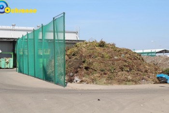 Siatki Kościan - Mocna i gruba siatka na śmieci komunalne i zabezpieczenie maszyn sortowni dla terenów Kościana